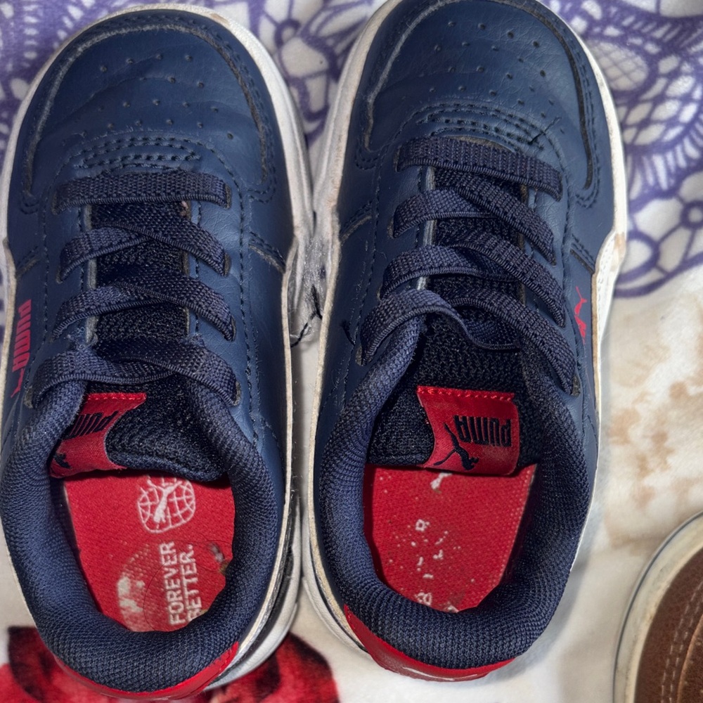 Puma Kids Sneakers in Navy and Red